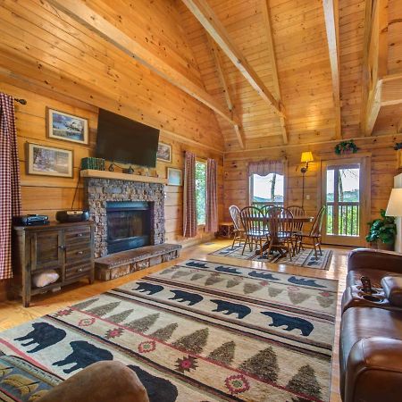 Bear Tracks, 2 Bedrooms, Hot Tub, Fireplace, Wifi, Jetted Tub, Sleeps 6 Gatlinburg Exterior foto
